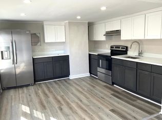 200 Center St #B, Lakehurst, NJ 08733