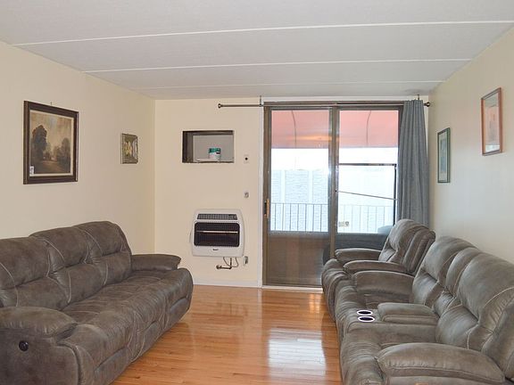 3rd image of 57-45 74th St #310