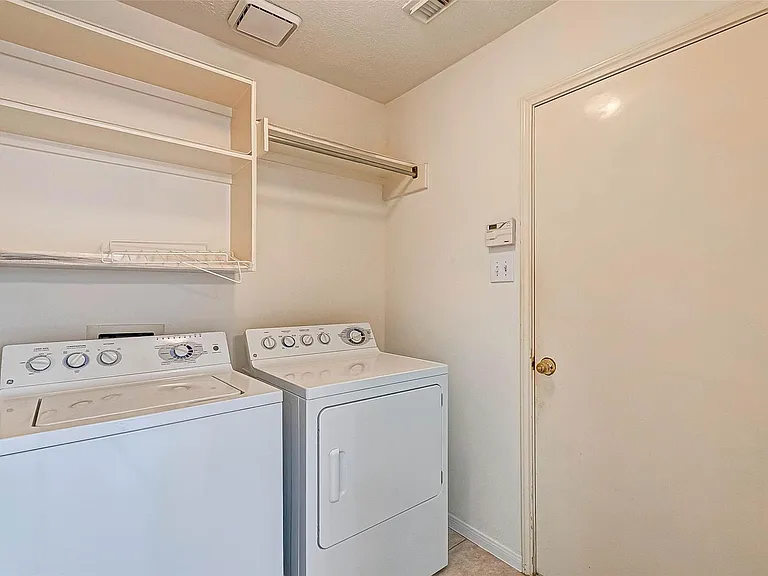 125 Barbetta Ct — Photo 23