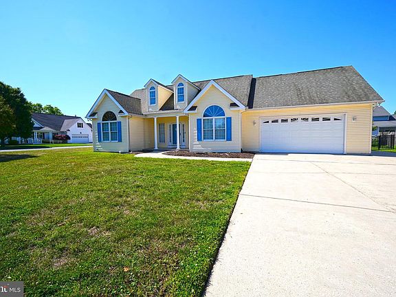 2nd image of 1 Flamingo Ct