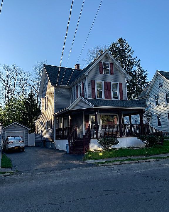 1st image of 326 Locust Ave