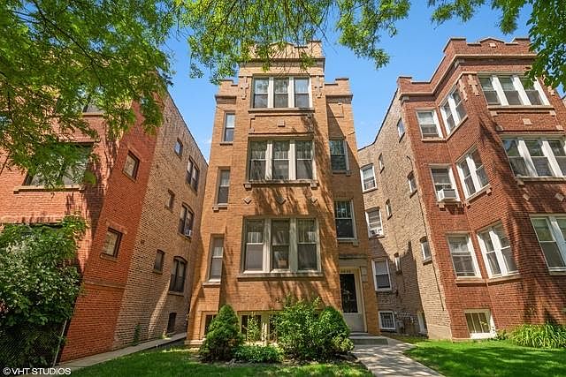 1st image of 4848 N Rockwell St #1