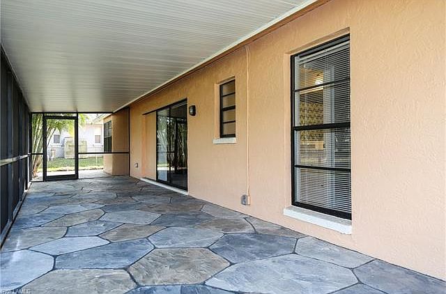 1st image of 2933 SW 9th Ave