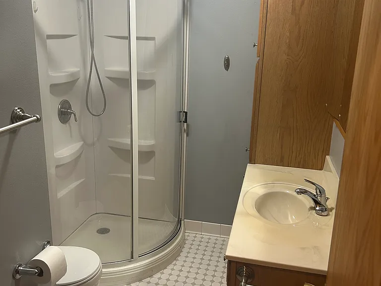 Hall Ave — Photo 9