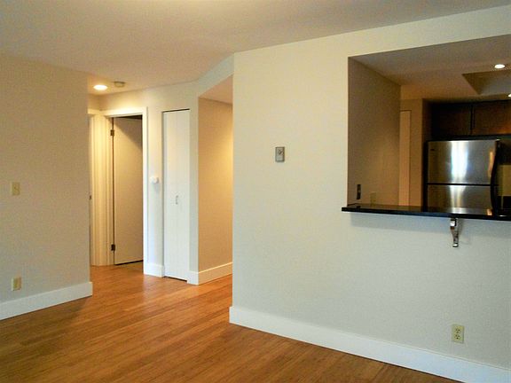 3rd image of 7022 17th Ave NE #112
