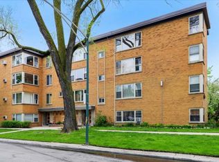 7402 N Sheridan Rd APT 1B, Chicago, IL 60626