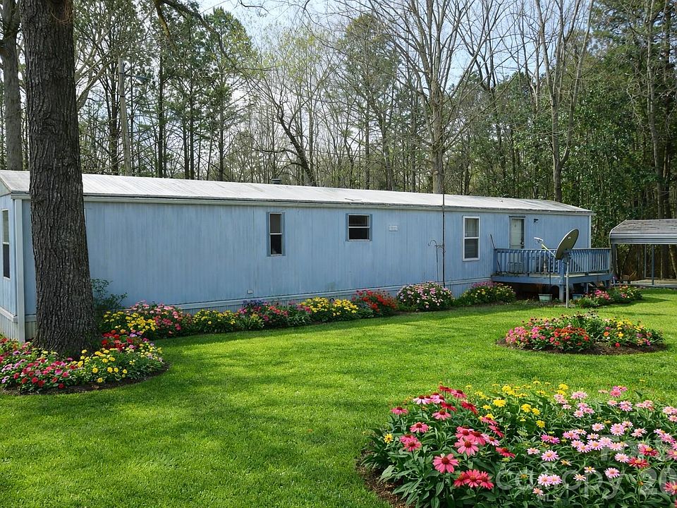 1st image of 2285 Forest Hills Dr #18