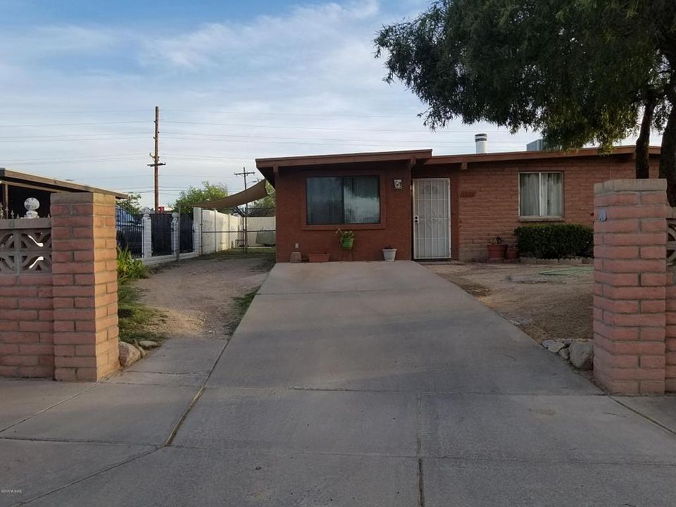 1st image of 1732 E Camino Carreta