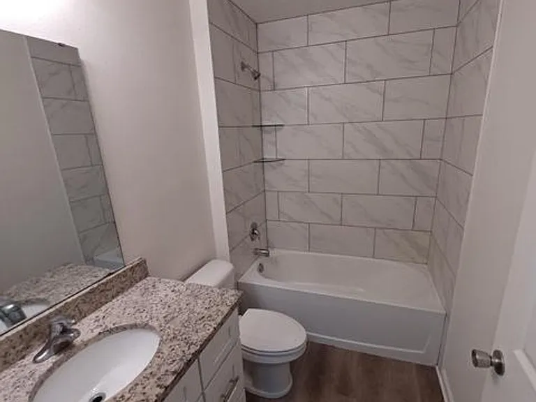 618 Hannah St — Photo 18