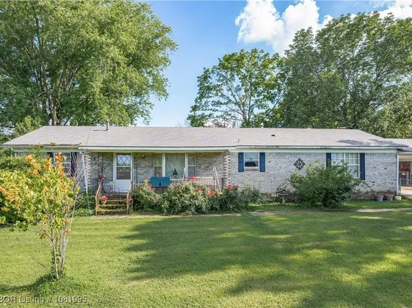 1215 Rena Rd, Van Buren, AR 72956