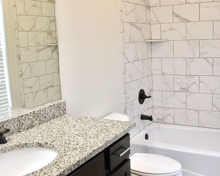208 Park West Loop — Photo 21