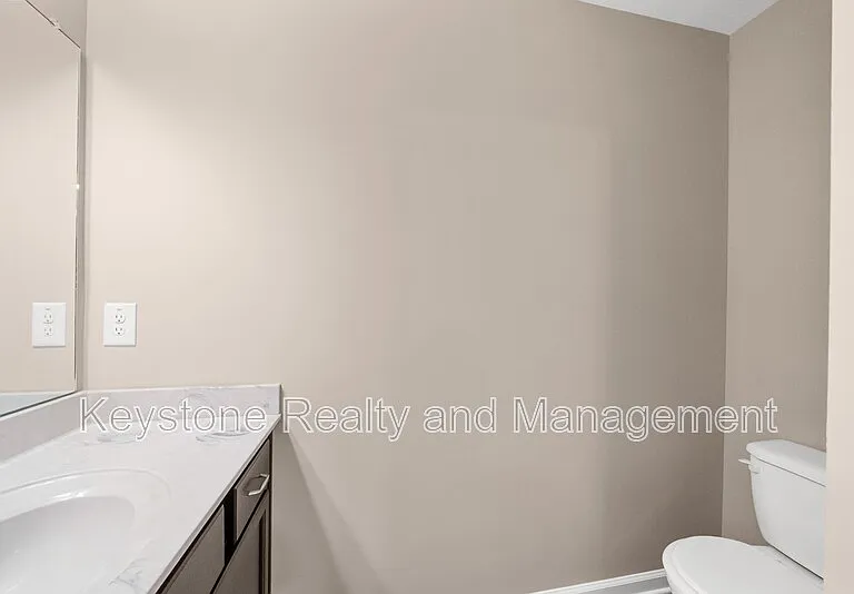 301 Landrum Pl #D — Photo 9
