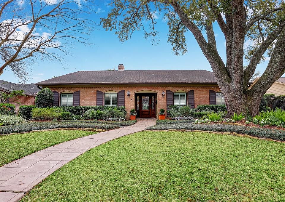 1st image of 10007 Briar Rose Dr