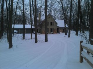 41464 N Old Woodford Rd, Wadsworth, IL 60083