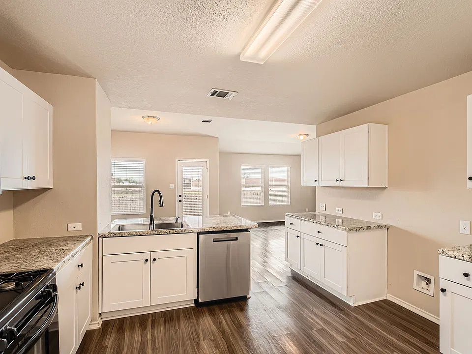 1844 Heather Glen Dr