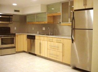 1040 N 4th St APT 1R, Philadelphia, PA 19123