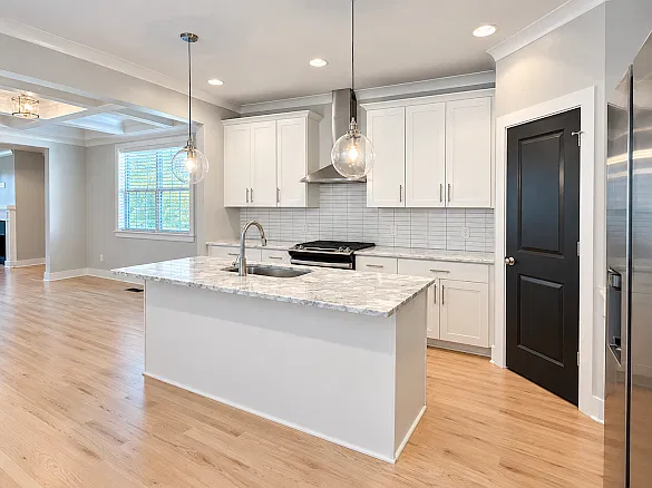 4 bed, 2129 sqft, $3,250 — Photo 3