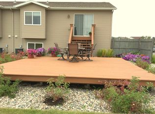 1106 Parkway Dr, West Fargo, ND 58078