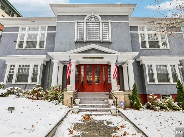 375 Fairmount Ave, Jersey City, NJ 07306