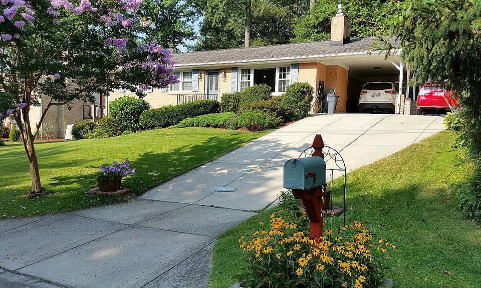 15802 Sherwood Ave. Laurel M