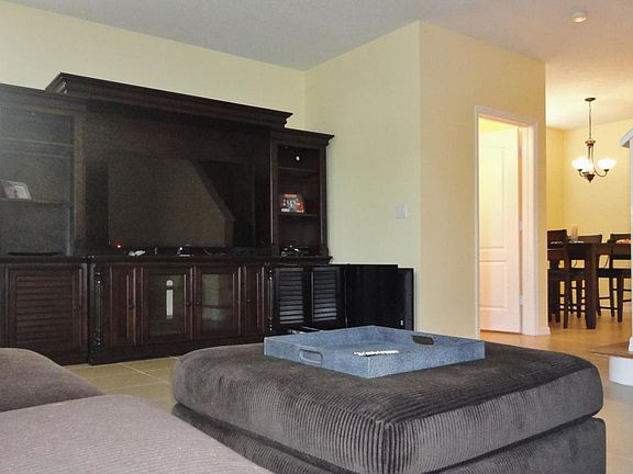 2nd image of 2138 SE Jamieson Dr