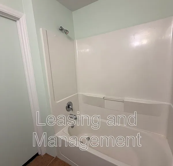 2056 Saint James Dr #COTTAGE — Photo 12