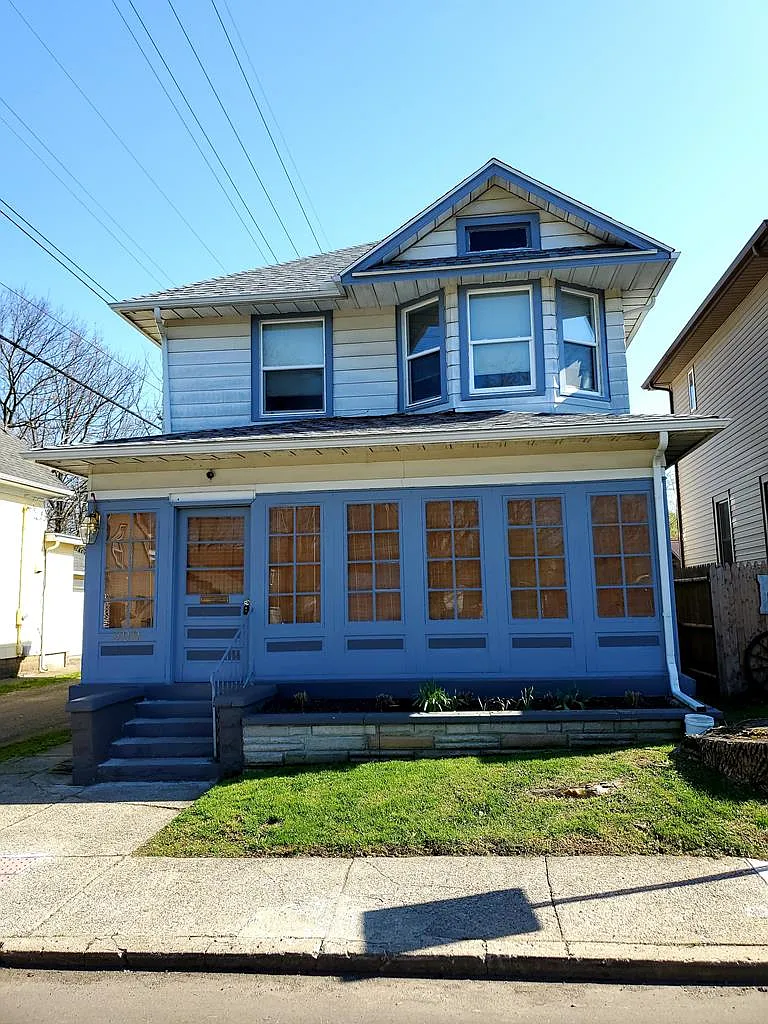 300 Arch St photo 1