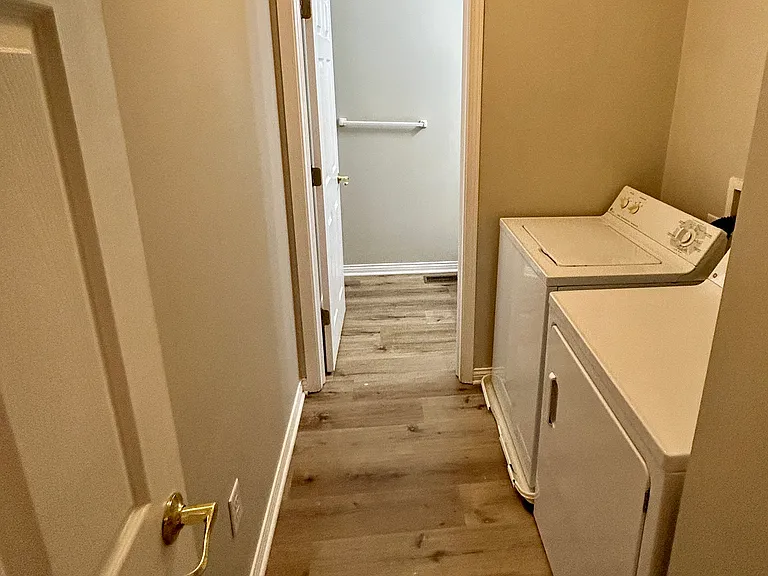 3039 Armory Dr — Photo 13