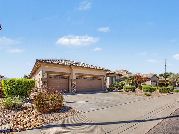 4th image of 3915 E MEADOWVIEW Drive