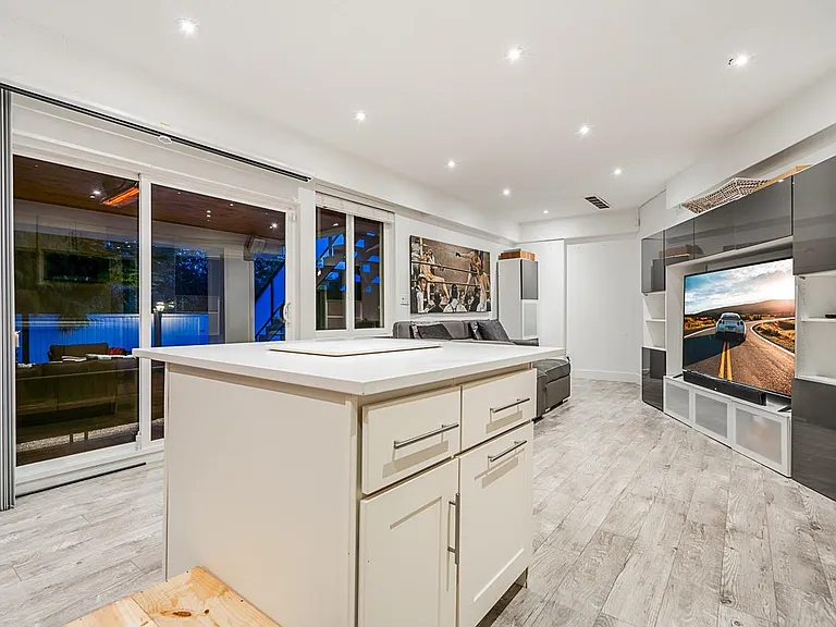 6446 Marine Dr — Photo 9