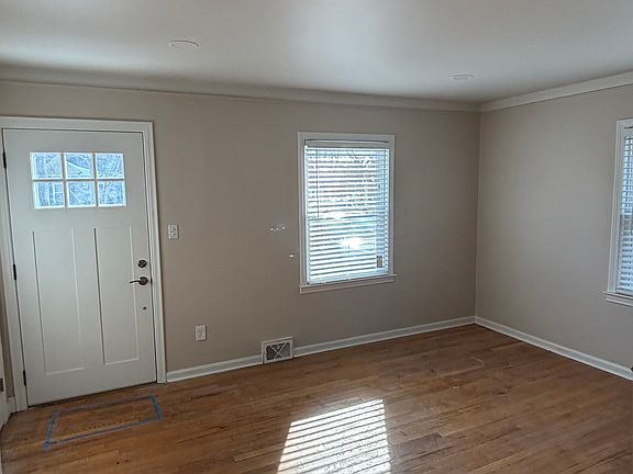 2nd image of 1831 Bowers Ave