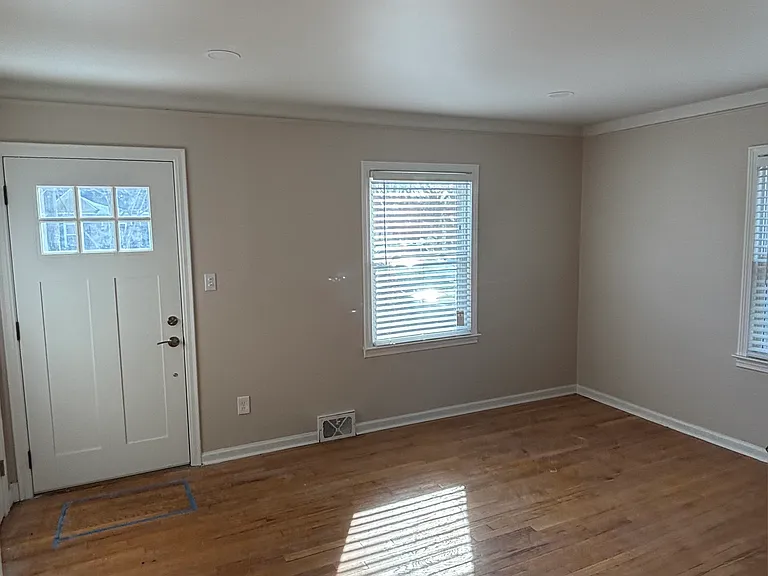 1831 Bowers Ave — Photo 2