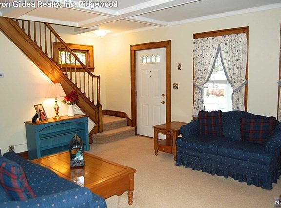 2nd image of 139 Highland Ave