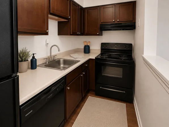 Hamilton Square Apartments