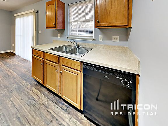 5th image of 6530 Lynmont Dr
