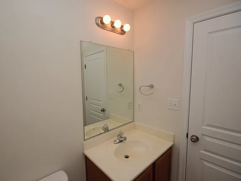 5062 Glen Canyon Dr — Photo 16