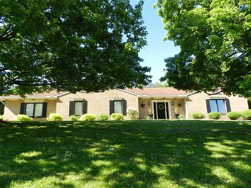 4791 Middle Rd photo 1