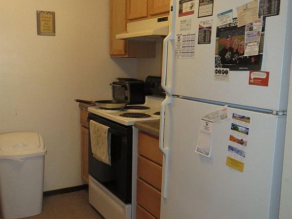 4th image of 10047 Kennedy Ave APT 1G
