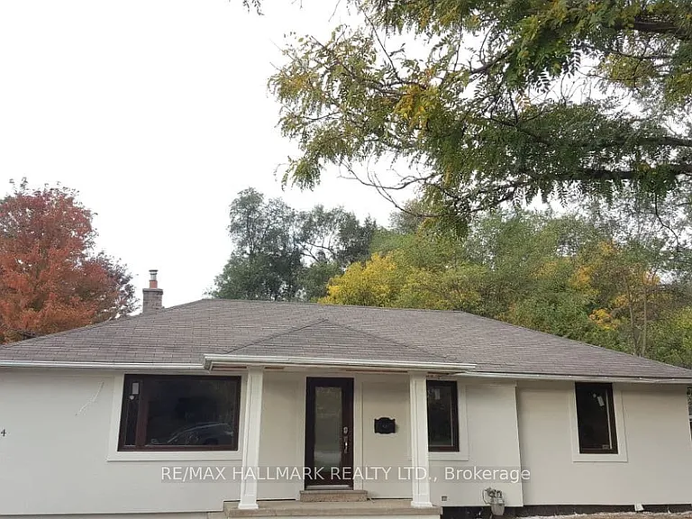 9884 Bayview Ave #LOWER — Photo 1