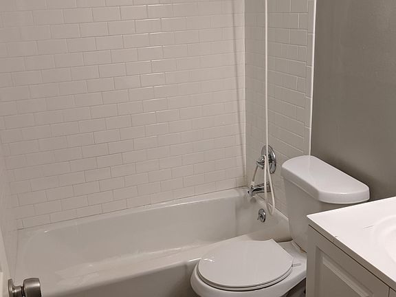 4th image of 4038 McGee St #3