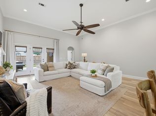 2102 Palmetto Lake Dr, Navarre, FL 32566