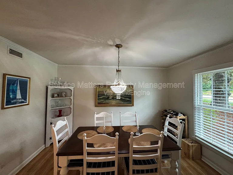 1401 E 34th St — Photo 6