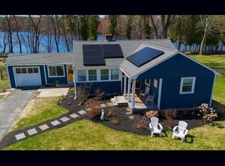 81 Edgewater Dr, Framingham, MA 01702