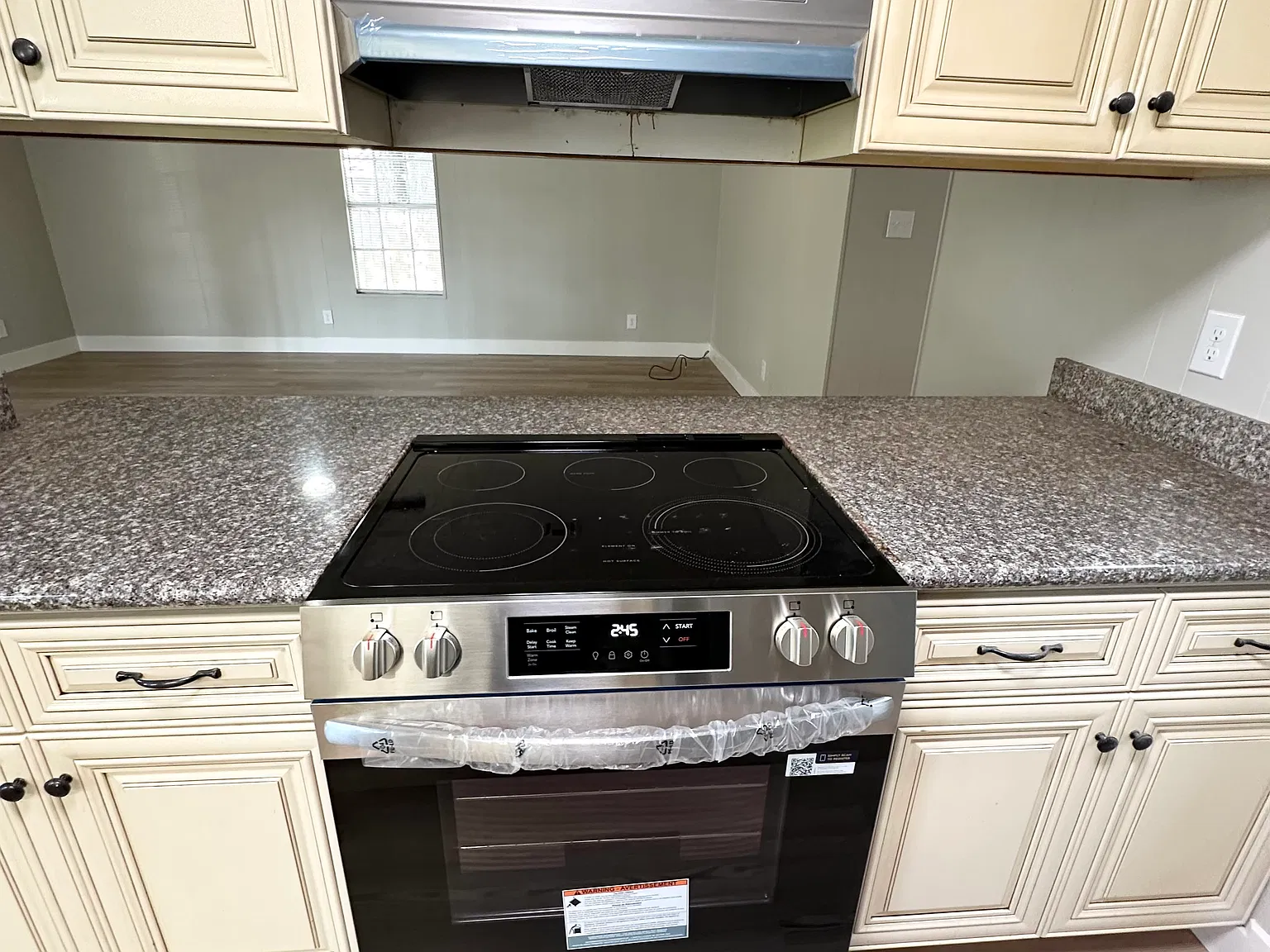 3 bed, 1307 sqft, $1,300 — Photo 4