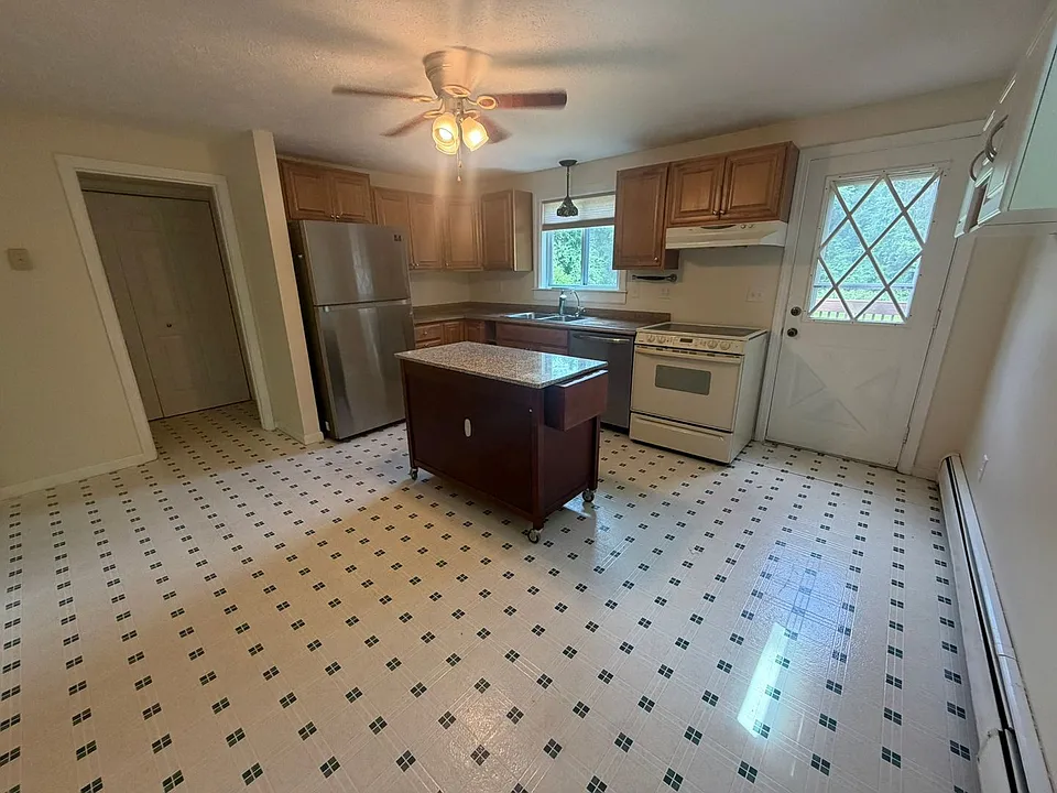 26D Twist Hill Rd