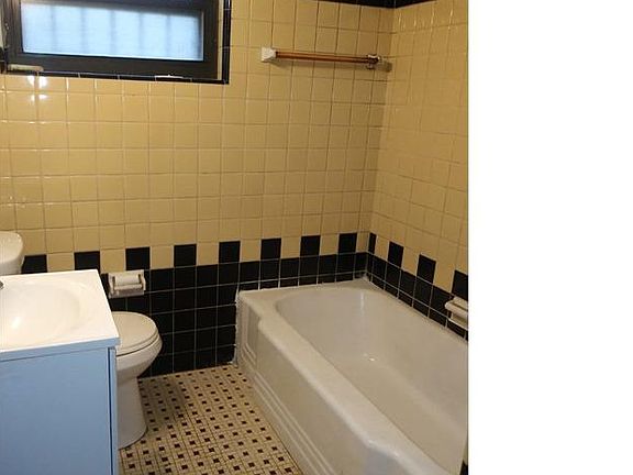 5th image of 3747 Bonfield Dr