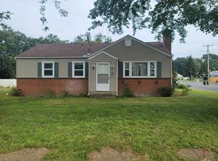 884 Prospect St, Chicopee, MA 01020