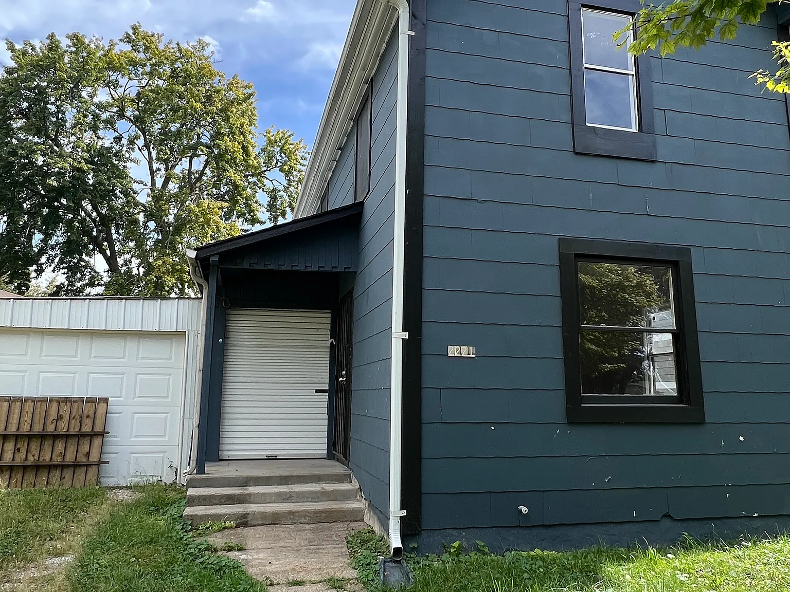 G 2221 Station St Indianapolis In 46217 — Photo 1