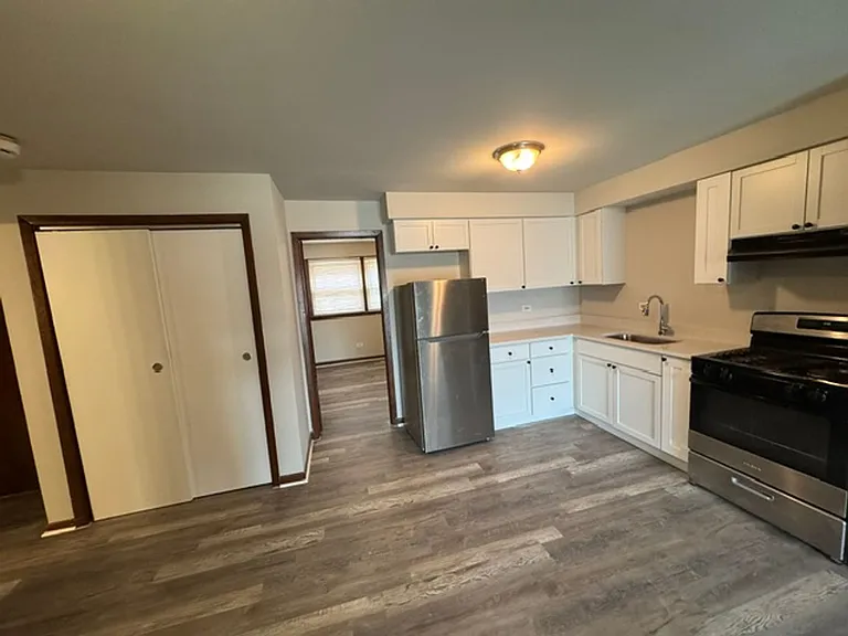 7700 South Harlem Avenue — Photo 1
