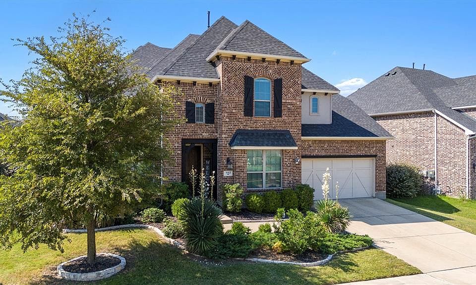 1st image of 102 Autumn Sage Dr